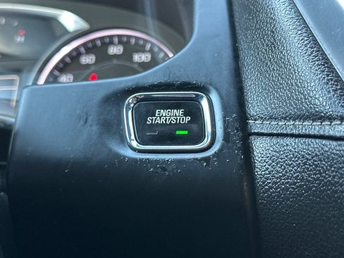 Used 2018 GMC Acadia SLT image 36