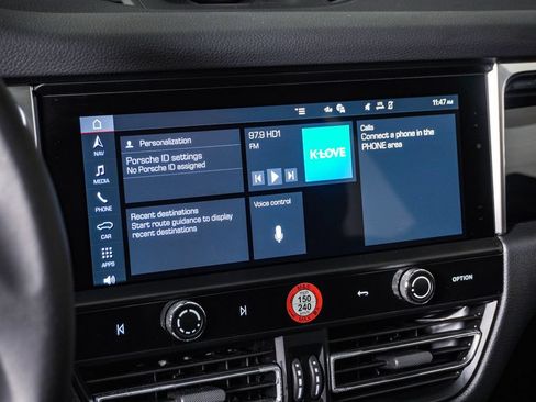 Certified 2026 Porsche Macan AWD/4WD image 22