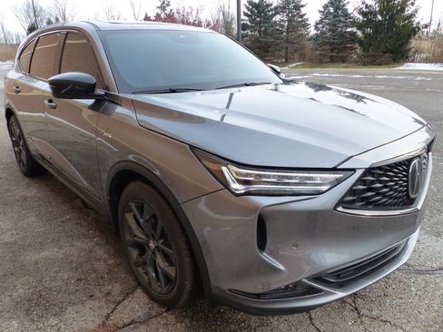 Used 2023 Acura MDX A-Spec image 11