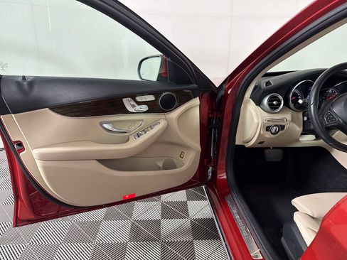 Used 2018 Mercedes-Benz C 300 Sedan w/ Premium Package image 13