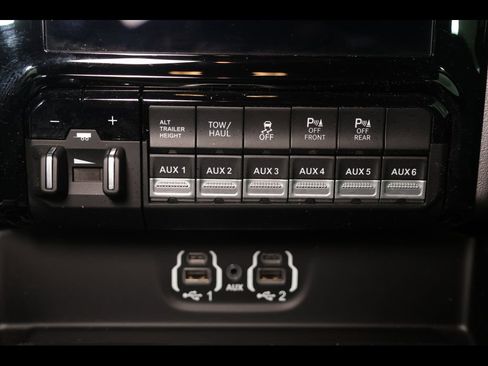 Used 2023 RAM 2500 Big Horn w/ Level B Equipment Group image 30