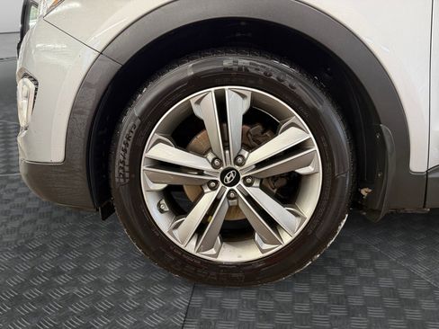 Used 2014 Hyundai Santa Fe GLS w/ Premium Package 05 image 25
