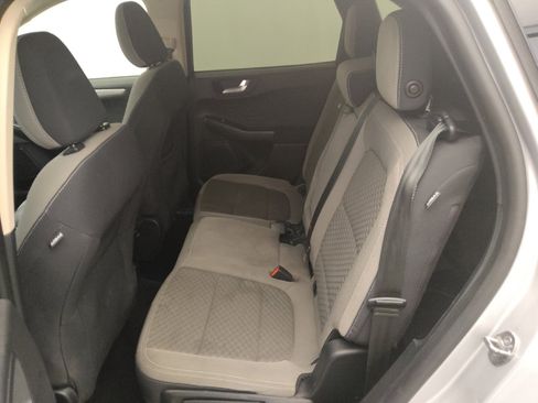 Used 2020 Ford Escape SE FWD image 18