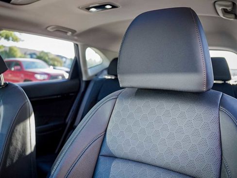 Certified 2022 Kia Seltos EX image 12