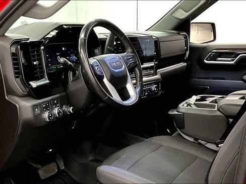 Used 2022 GMC Sierra 1500 SLE AWD/4WD image 16