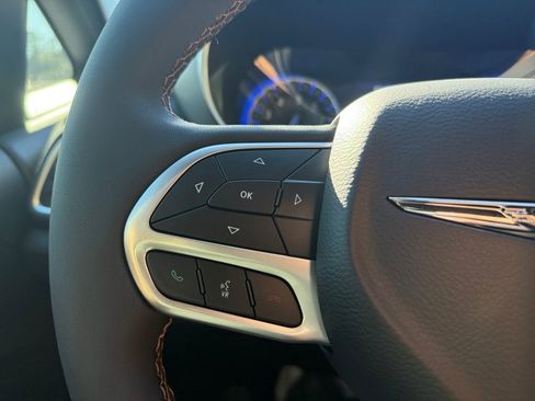 New 2026 Chrysler Pacifica Pinnacle image 22