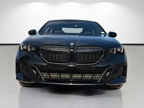 New 2027 BMW 530i w/ M Sport Package RWD image 8