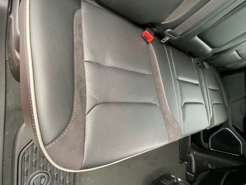 Certified 2022 RAM 1500 Laramie image 20