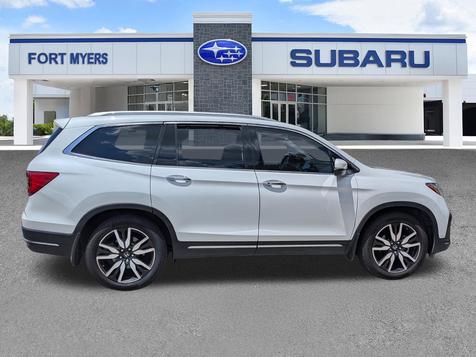 Used 2022 Honda Pilot Elite image 3