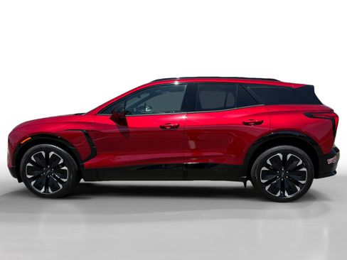 Used 2024 Chevrolet Blazer EV RS AWD/4WD image 2