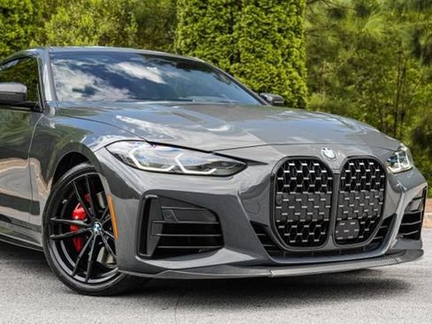 Used 2022 BMW M440i Coupe RWD image 6