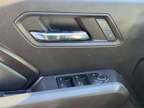 Used 2023 Chevrolet Colorado LT w/ LT Convenience Package III image 19