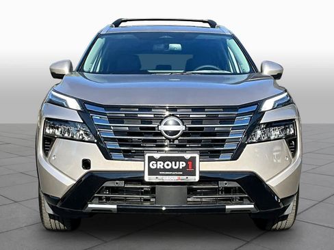 New 2026 Nissan Rogue Platinum image 3