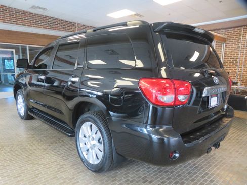Used 2017 Toyota Sequoia Platinum AWD/4WD image 95