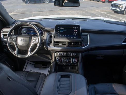 Used 2023 Chevrolet Suburban RST w/ Luxury Package image 16