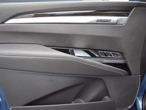 Certified 2026 Cadillac Escalade ESV Luxury w/ Touring Package image 11