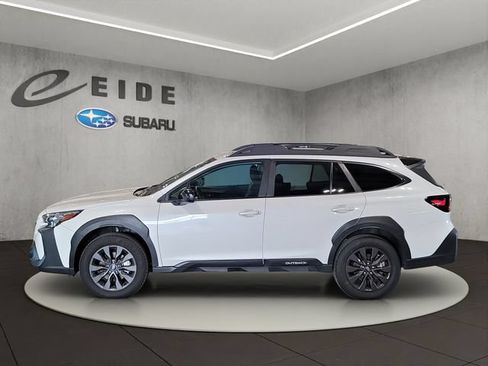 Used 2025 Subaru Outback Onyx Edition AWD/4WD image 8