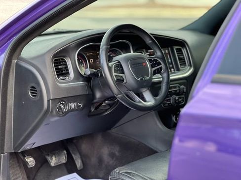 Used 2018 Dodge Charger R/T w/ Plus Group image 11