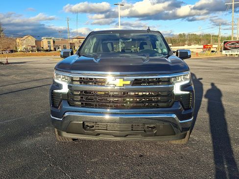 Used 2023 Chevrolet Silverado 1500 LT image 2