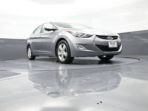 Used 2012 Hyundai Elantra GLS w/ Preferred Pkg 3 FWD image 26