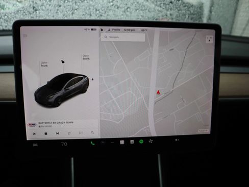 Used 2020 Tesla Model 3 Long Range image 17