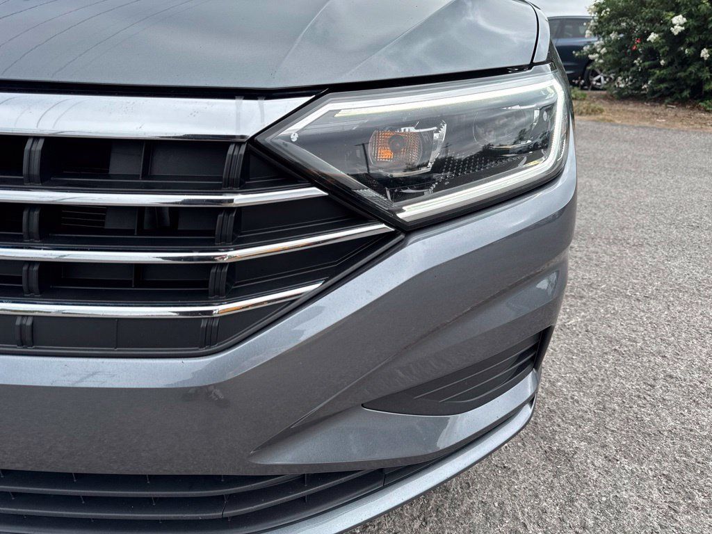 Used 2021 Volkswagen Jetta SEL FWD image 10