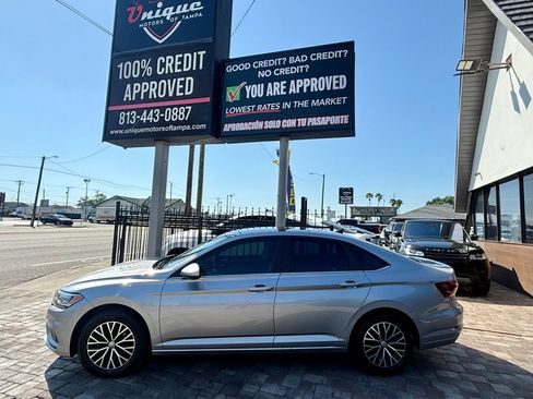 Used 2020 Volkswagen Jetta SE w/ SE Cold Weather Package FWD image 6