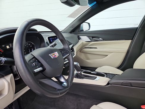 Certified 2023 Cadillac CT4 Luxury w/ Sun And Sound Package image 5