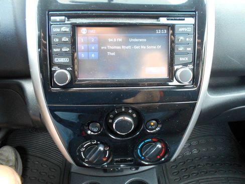 Used 2017 Nissan Versa Note SR w/ SR Tech Package FWD image 15
