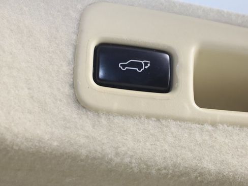 Used 2015 Lexus RX 450h AWD image 46