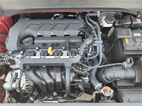 Certified 2025 Hyundai Venue Limited FWD image 26