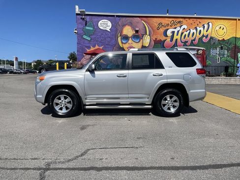 Used 2011 Toyota 4Runner SR5 AWD/4WD image 2