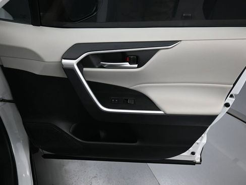 Used 2023 Toyota RAV4 XLE Premium AWD/4WD image 36