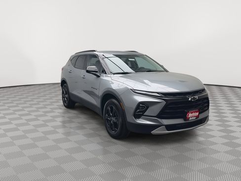 New 2026 Chevrolet Blazer LT w/ Convenience Package AWD/4WD image 34