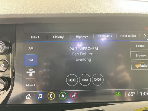 Used 2023 Buick Envision Avenir FWD image 18