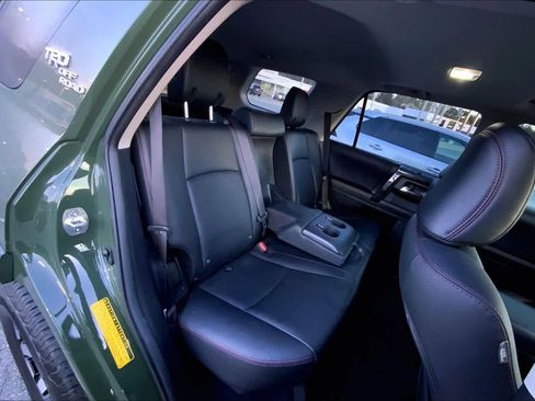 Used 2022 Toyota 4Runner TRD Off-Road Premium w/ Moonroof Package AWD/4WD image 19