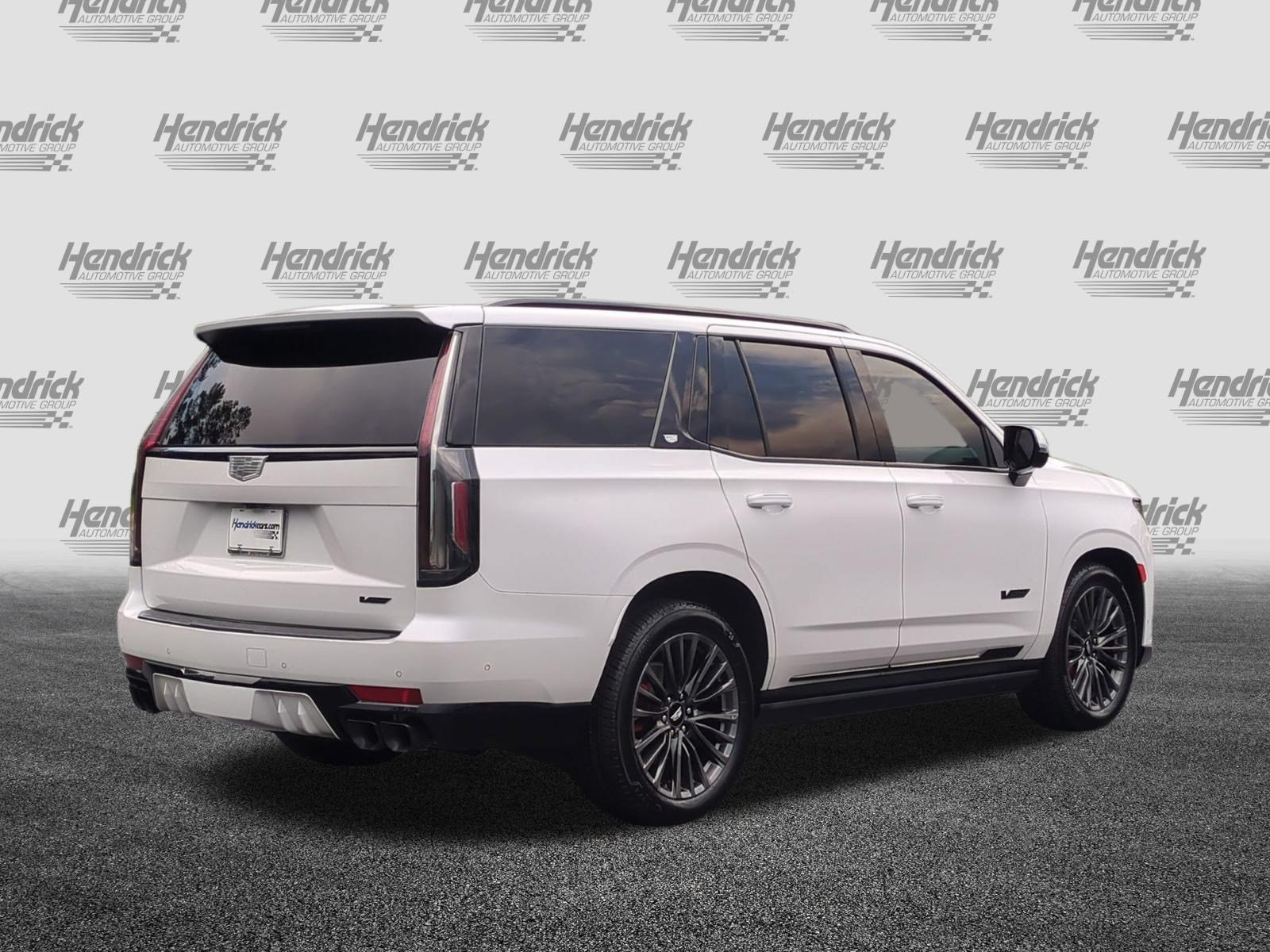 Used 2023 Cadillac Escalade V AWD/4WD image 10
