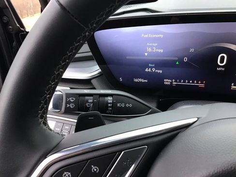 Used 2025 Buick Enclave Sport Touring image 39