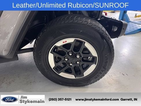 Used 2021 Jeep Wrangler Unlimited Rubicon w/ Uconnect 4C Nav & Sound Group AWD/4WD image 52