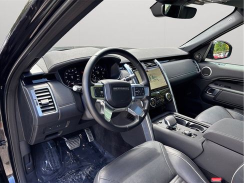 Used 2021 Land Rover Discovery HSE R-Dynamic AWD/4WD image 6