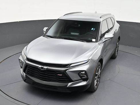 Used 2023 Chevrolet Blazer RS w/ Enhanced Convenience Package FWD image 19