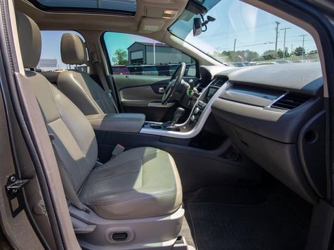 Used 2012 Ford Edge SEL FWD image 12