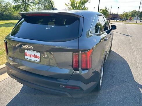 Certified 2023 Kia Sorento LX FWD image 18