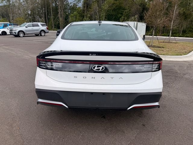 Used 2026 Hyundai Sonata SE FWD image 14