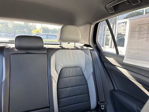 Used 2022 Volkswagen GTI SE image 20