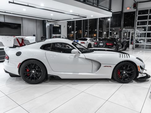 Used 2016 Dodge Viper ACR w/ Extreme Aero Package RWD image 53
