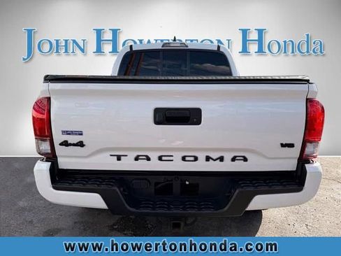Used 2022 Toyota Tacoma SR AWD/4WD image 5