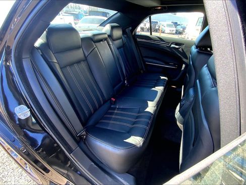 Used 2018 Chrysler 300 S w/ Safetytec Plus Group image 18