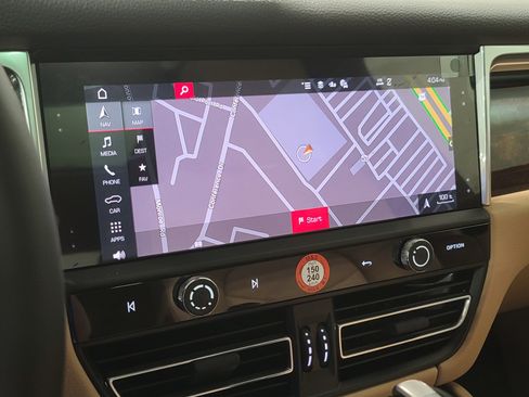 New 2026 Porsche Macan image 22