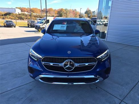 Used 2026 Mercedes-Benz GLC 300 4MATIC image 11
